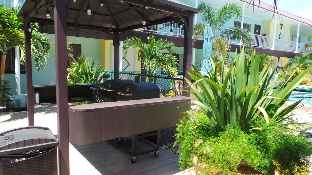 Island House Resort Hotel St. Pete Beach Exteriör bild