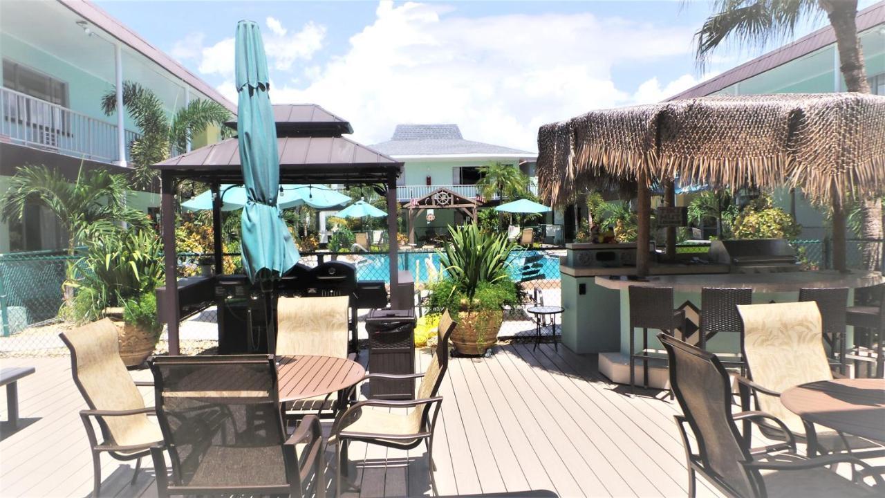 Island House Resort Hotel St. Pete Beach Exteriör bild