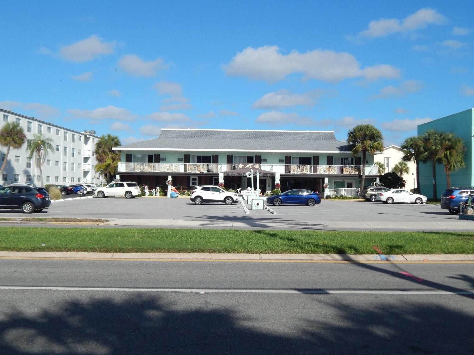 Island House Resort Hotel St. Pete Beach Exteriör bild