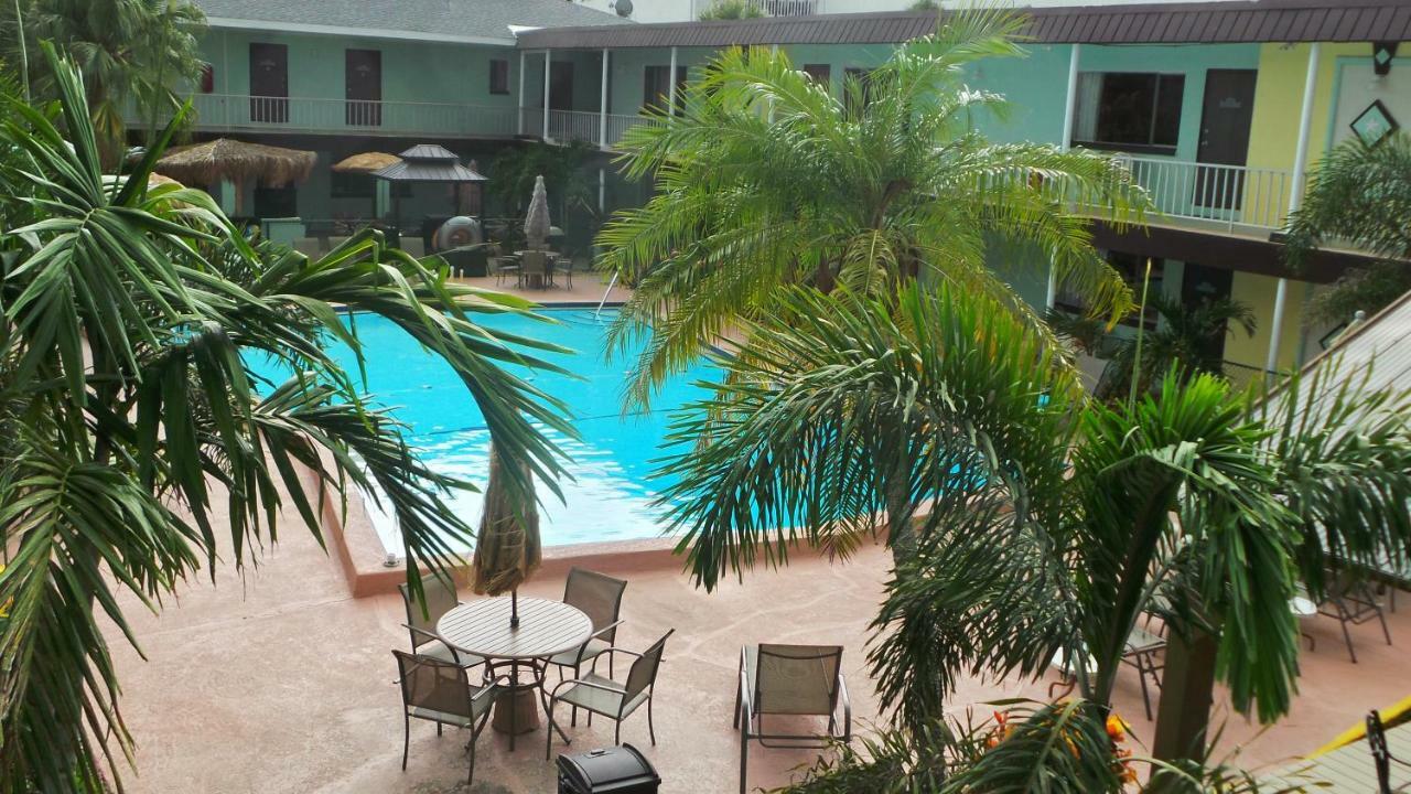 Island House Resort Hotel St. Pete Beach Exteriör bild