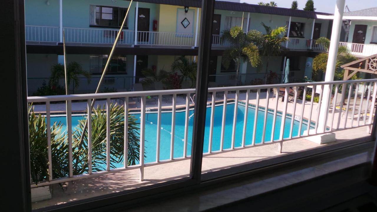 Island House Resort Hotel St. Pete Beach Exteriör bild